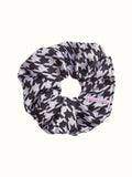 Squared Scarf Eyes With a Twist