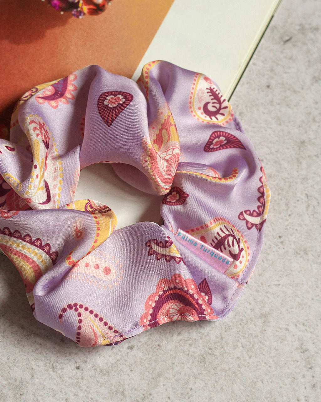 Scrunchie Love Bugs Lila