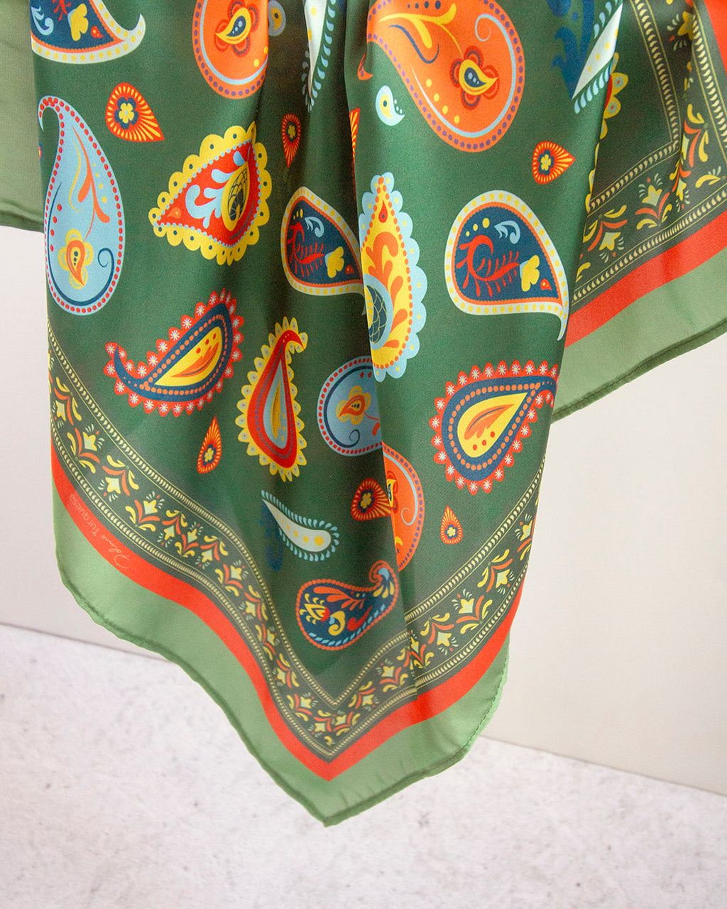 Pañoleta Love Bugs Verde